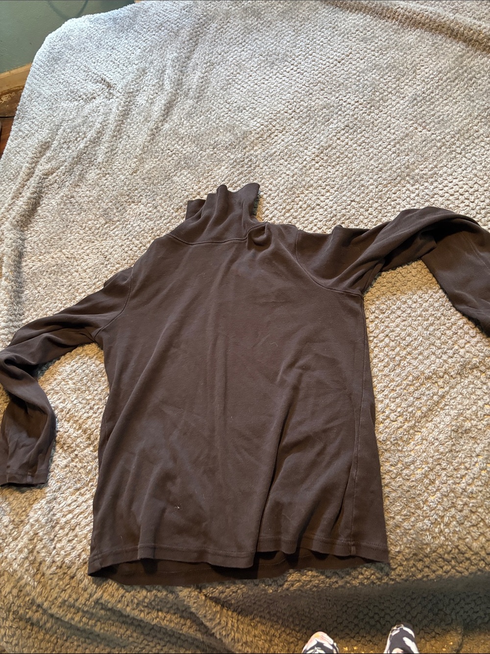Women's size M Brown Long-Sleeve Mock Neck Top